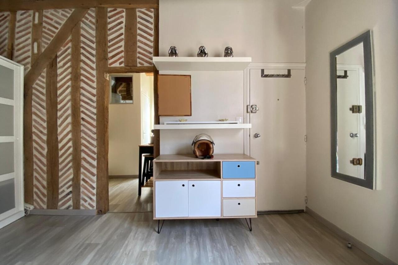 Typical Apartment In The Heart Of The City With Wifi ตูร์ ภายนอก รูปภาพ