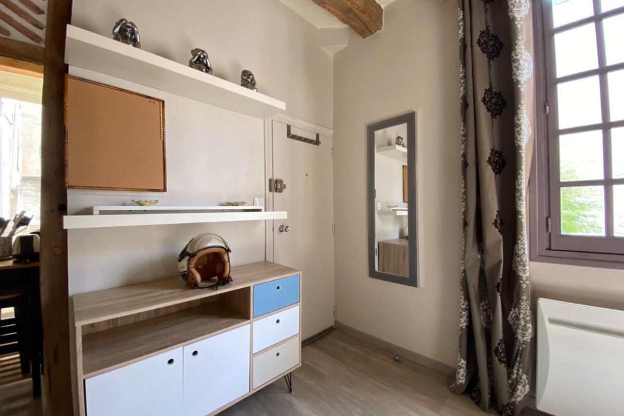 Typical Apartment In The Heart Of The City With Wifi ตูร์ ภายนอก รูปภาพ